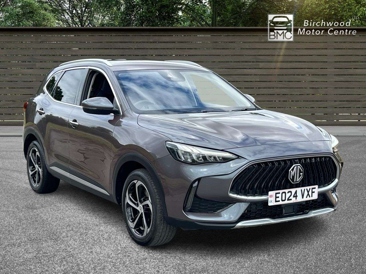 A 2024 MG MG HS 1.5 T-GDI Trophy SUV 5dr Petrol DCT Euro 6 (s/s) (162 ps) FULL SERVICE HIST A 2024 MG MG HS 1.5 T-GDI Trophy SUV 5dr Petrol DCT Euro 6 (s/s) (162 ps) FULL SERVICE HIST