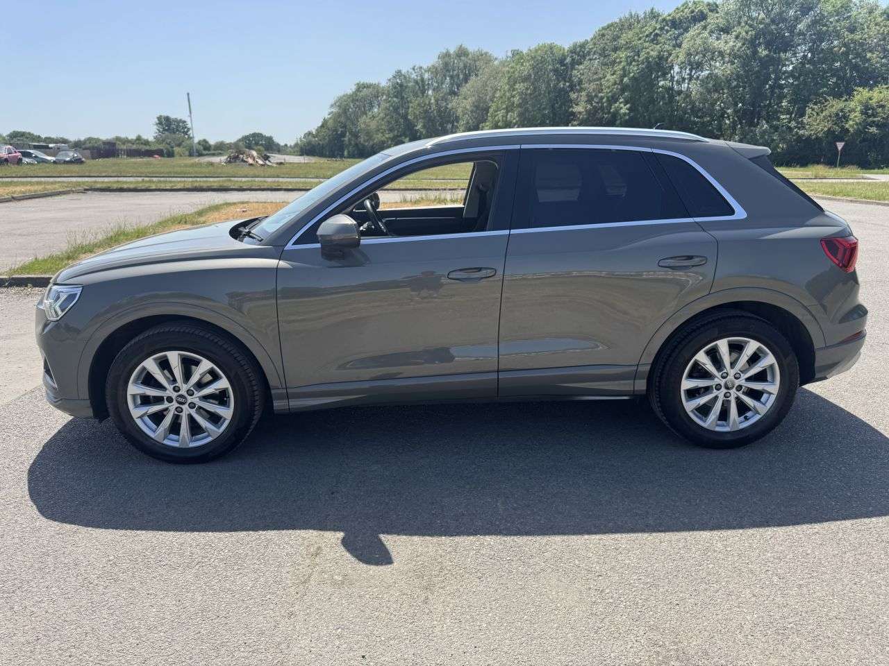 2021 AUDI Q3 2021 AUDI Q3