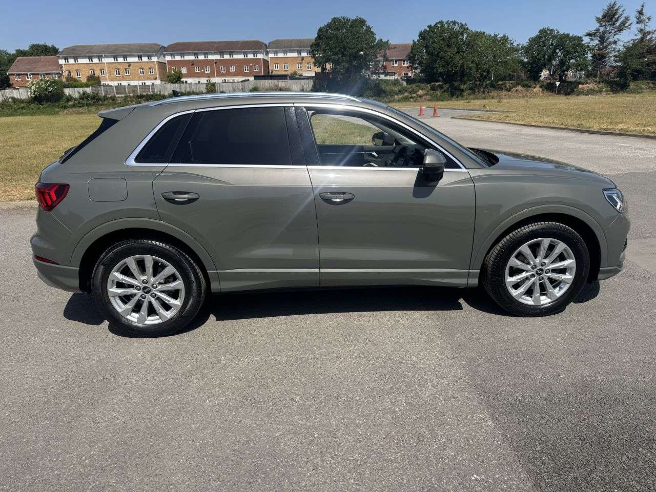 2021 AUDI Q3 2021 AUDI Q3