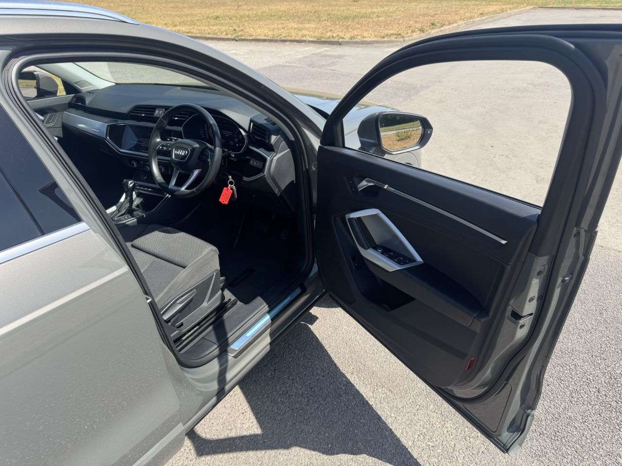 2021 AUDI Q3 2021 AUDI Q3