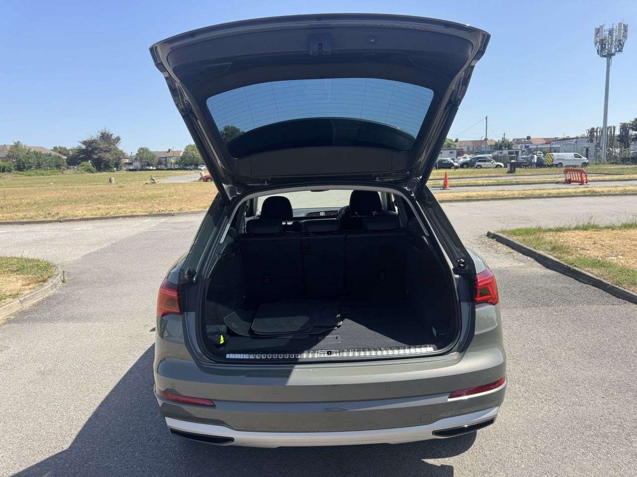 2021 AUDI Q3 2021 AUDI Q3