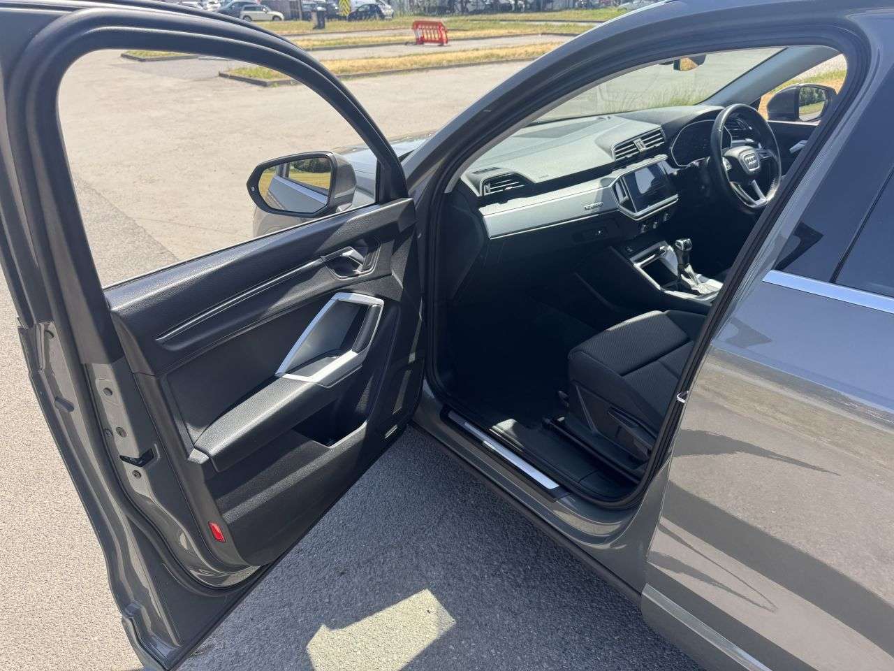 2021 AUDI Q3 2021 AUDI Q3