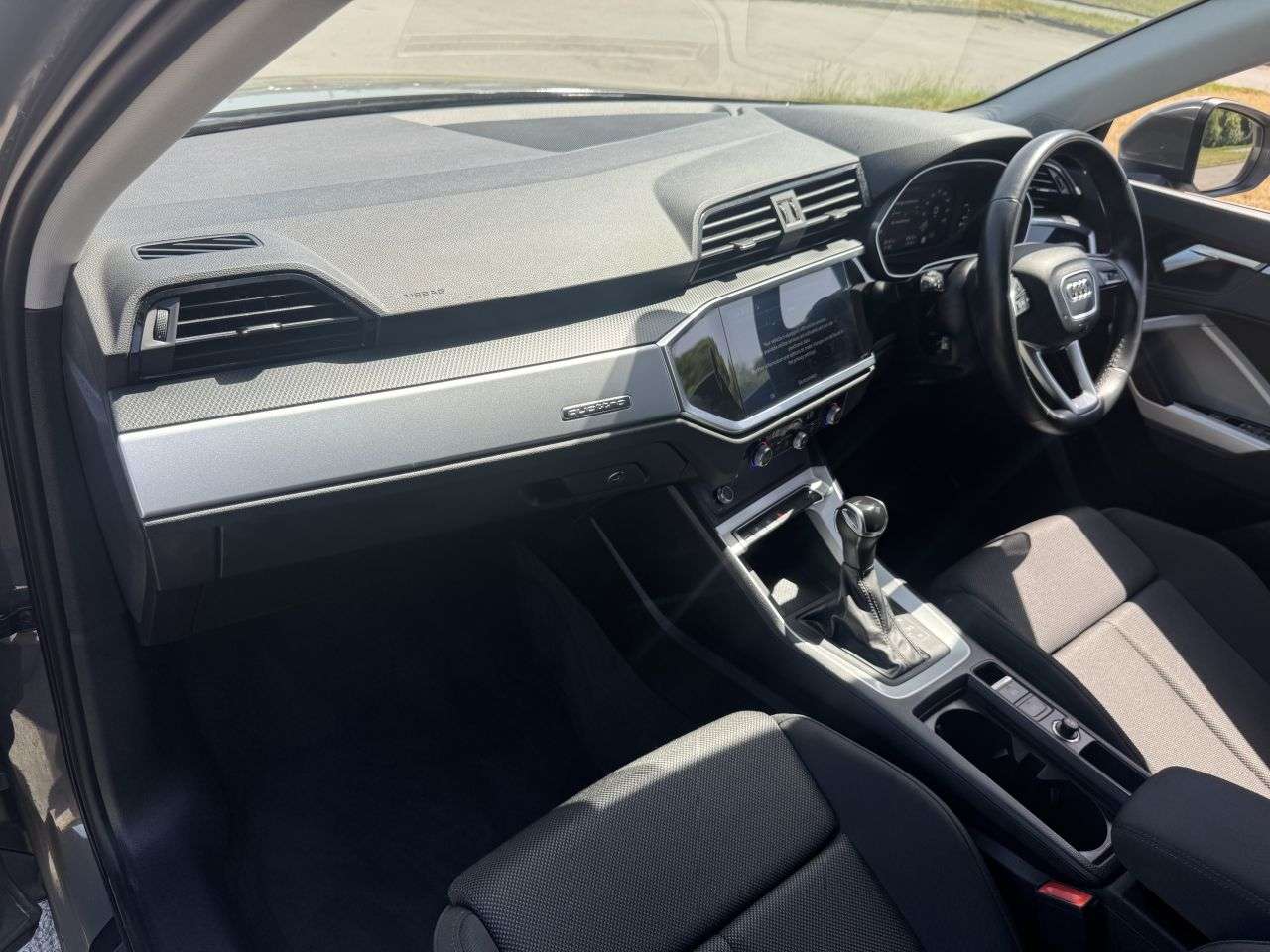 2021 AUDI Q3 2021 AUDI Q3