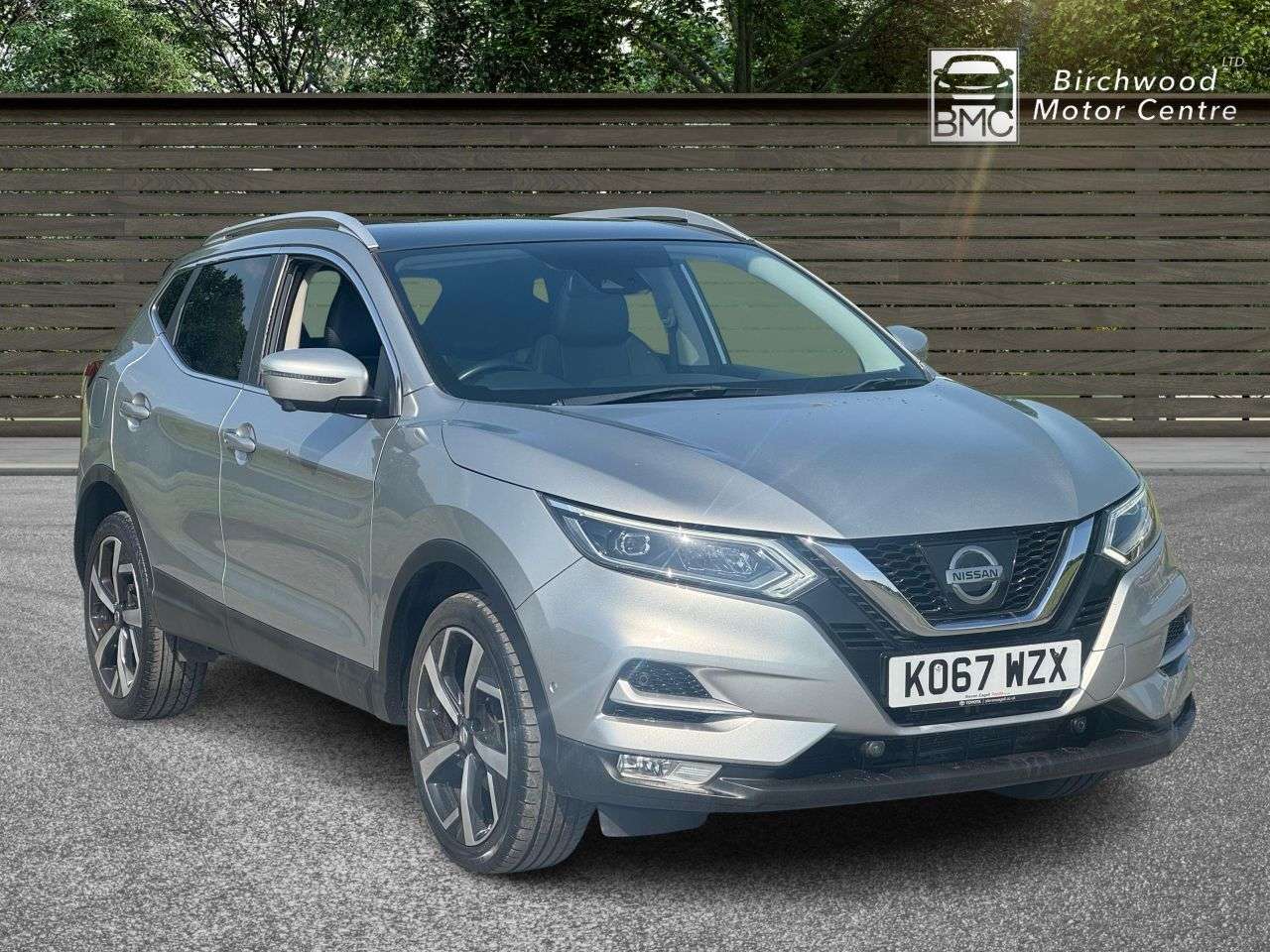 A 2018 NISSAN QASHQAI 1.2 DIG-T Tekna SUV 5dr Petrol XTRON Euro 6 (s/s) (115 ps) SERVICE HISTORY A 2018 NISSAN QASHQAI 1.2 DIG-T Tekna SUV 5dr Petrol XTRON Euro 6 (s/s) (115 ps) SERVICE HISTORY