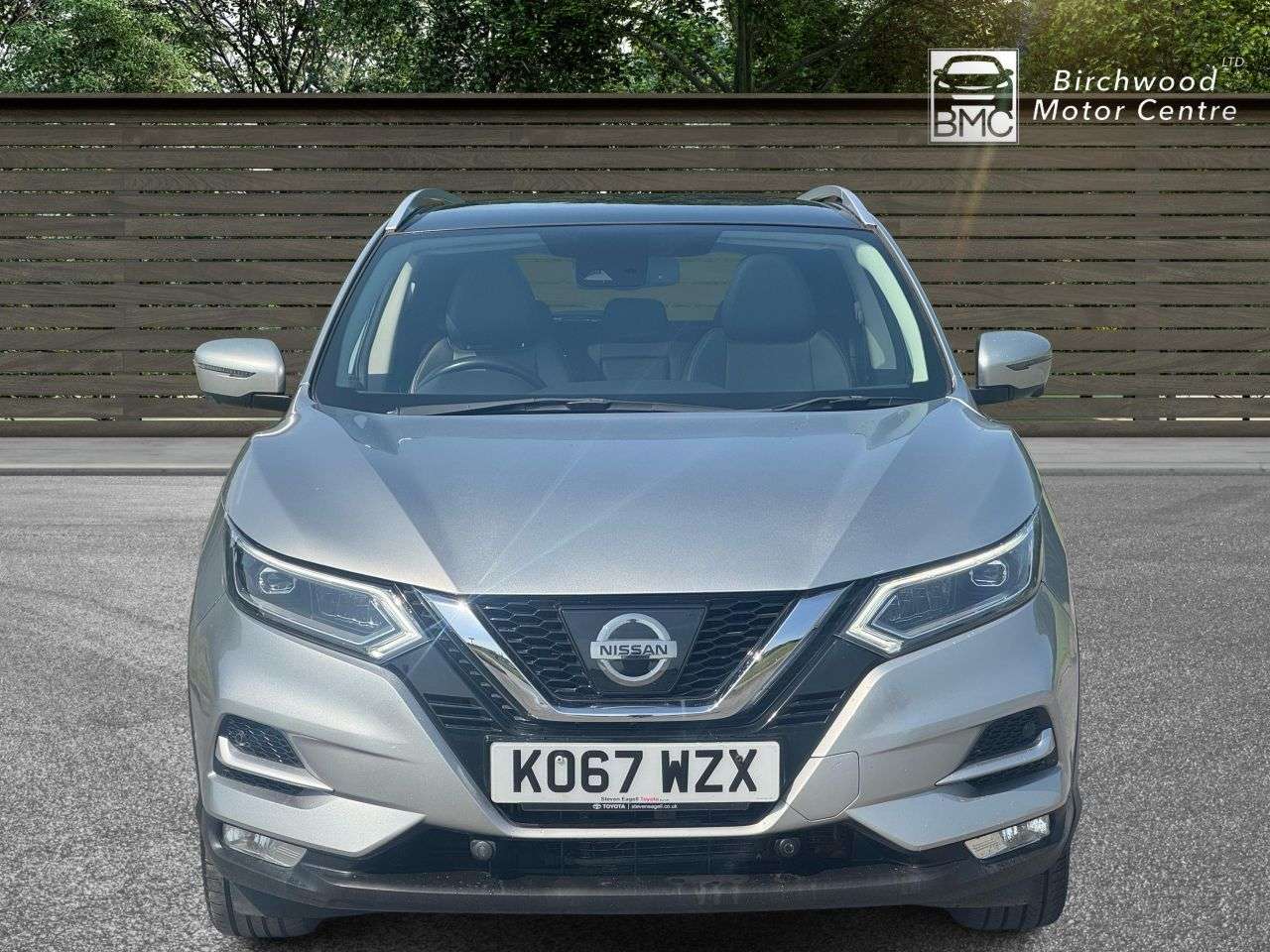 A 2018 NISSAN QASHQAI 1.2 DIG-T Tekna SUV 5dr Petrol XTRON Euro 6 (s/s) (115 ps) SERVICE HISTORY A 2018 NISSAN QASHQAI 1.2 DIG-T Tekna SUV 5dr Petrol XTRON Euro 6 (s/s) (115 ps) SERVICE HISTORY
