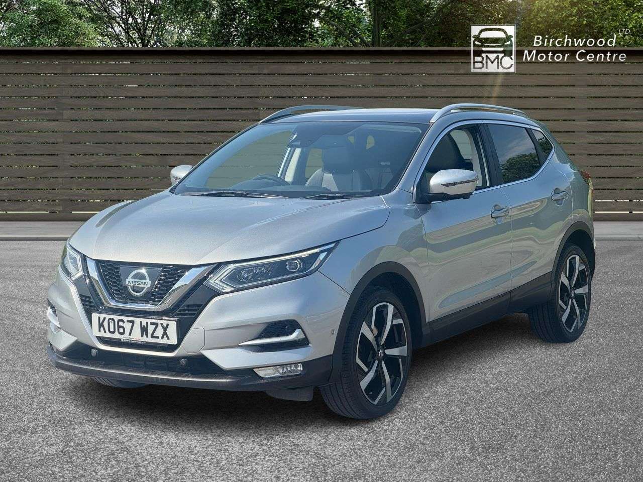 A 2018 NISSAN QASHQAI 1.2 DIG-T Tekna SUV 5dr Petrol XTRON Euro 6 (s/s) (115 ps) SERVICE HISTORY A 2018 NISSAN QASHQAI 1.2 DIG-T Tekna SUV 5dr Petrol XTRON Euro 6 (s/s) (115 ps) SERVICE HISTORY