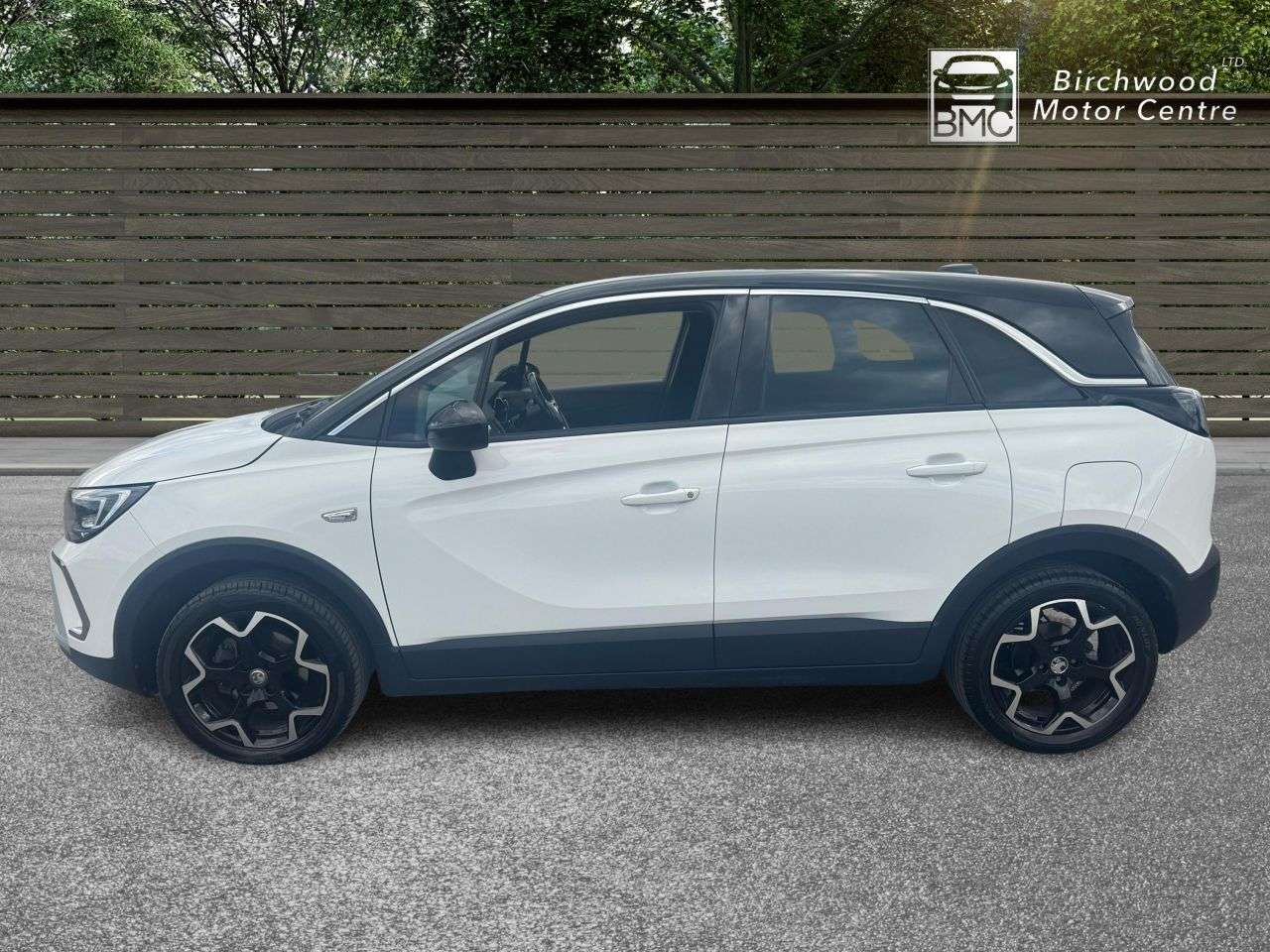 A 2021 VAUXHALL CROSSLAND 1.2 Turbo Elite Nav SUV 5dr Petrol Auto Euro 6 (s/s) (130 ps) A 2021 VAUXHALL CROSSLAND 1.2 Turbo Elite Nav SUV 5dr Petrol Auto Euro 6 (s/s) (130 ps)