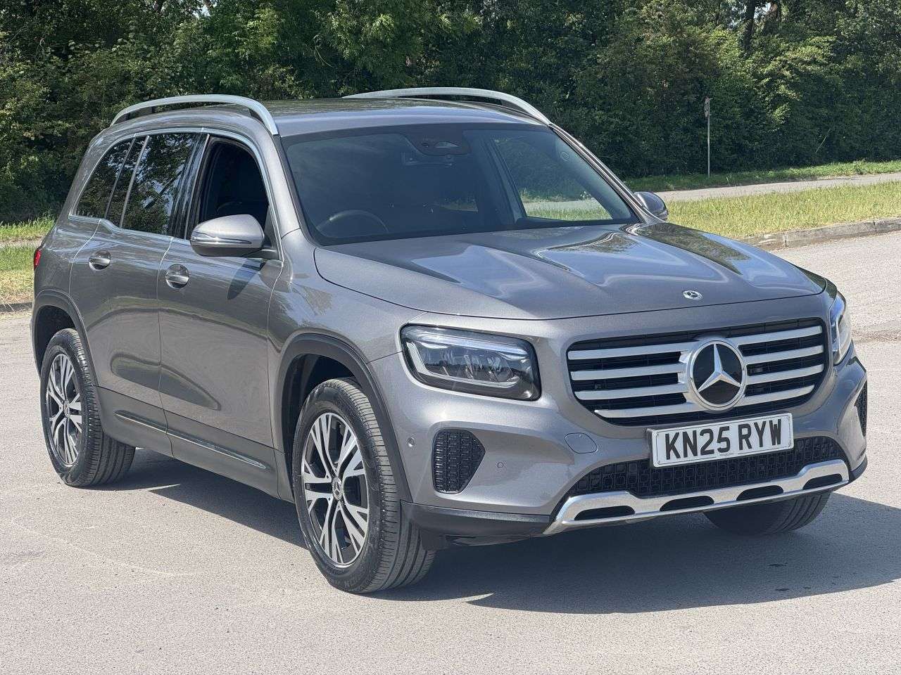 2025 MERCEDES-BENZ GLB 2025 MERCEDES-BENZ GLB