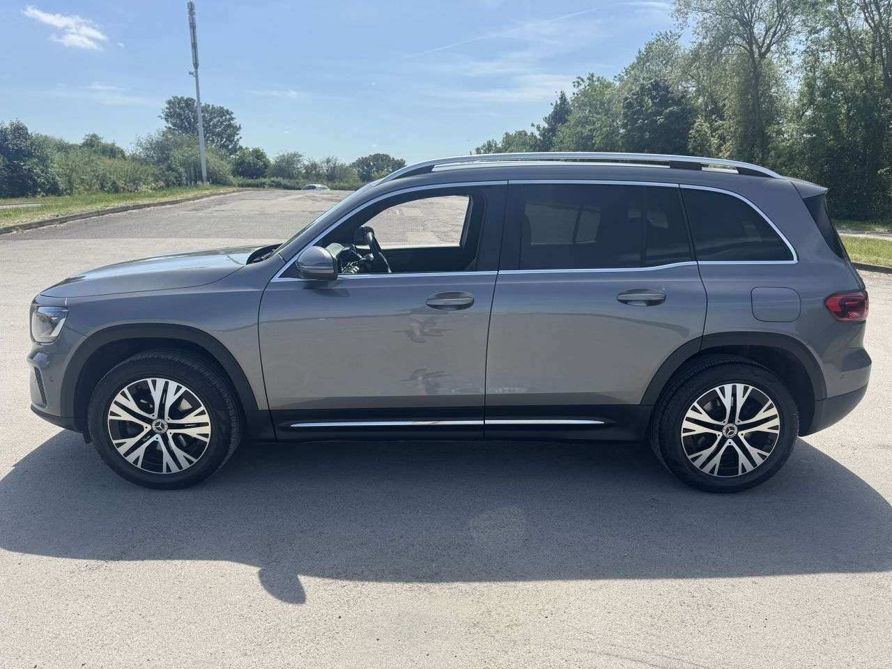 2025 MERCEDES-BENZ GLB 2025 MERCEDES-BENZ GLB