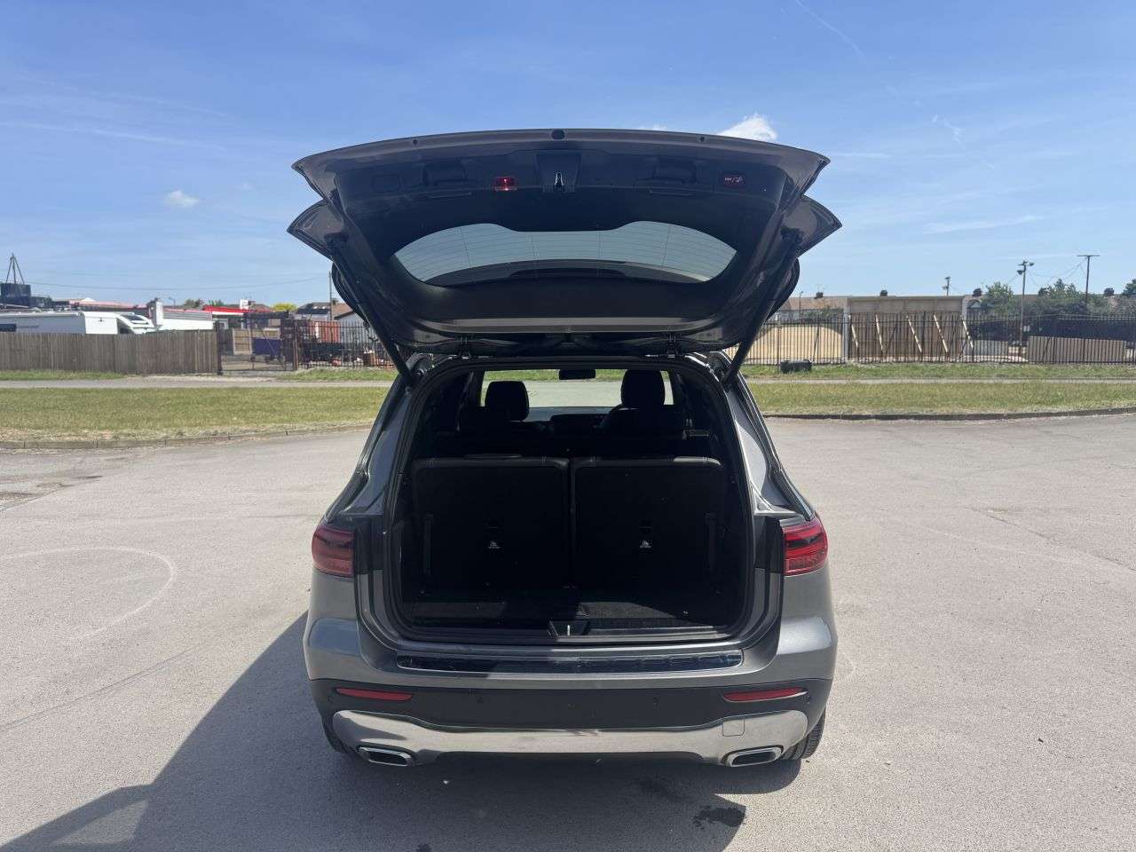 2025 MERCEDES-BENZ GLB 2025 MERCEDES-BENZ GLB