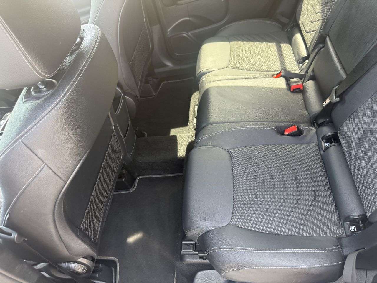 2025 MERCEDES-BENZ GLB 2025 MERCEDES-BENZ GLB