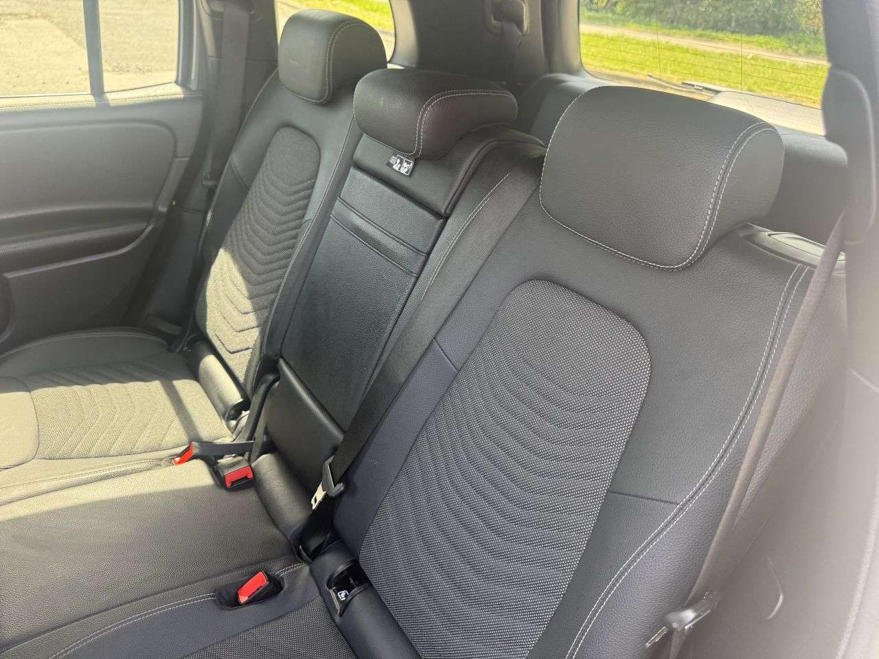 2025 MERCEDES-BENZ GLB 2025 MERCEDES-BENZ GLB
