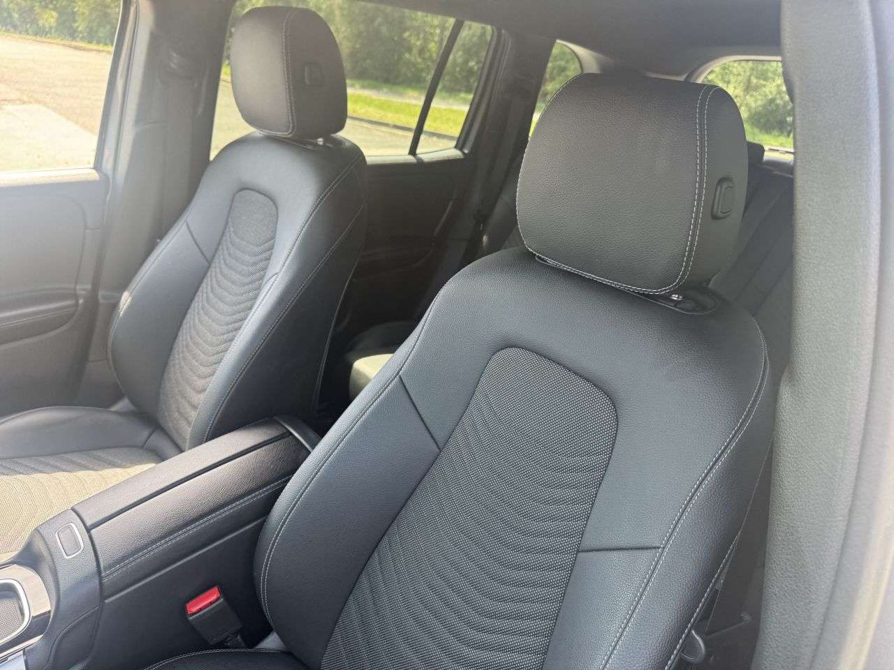 2025 MERCEDES-BENZ GLB 2025 MERCEDES-BENZ GLB