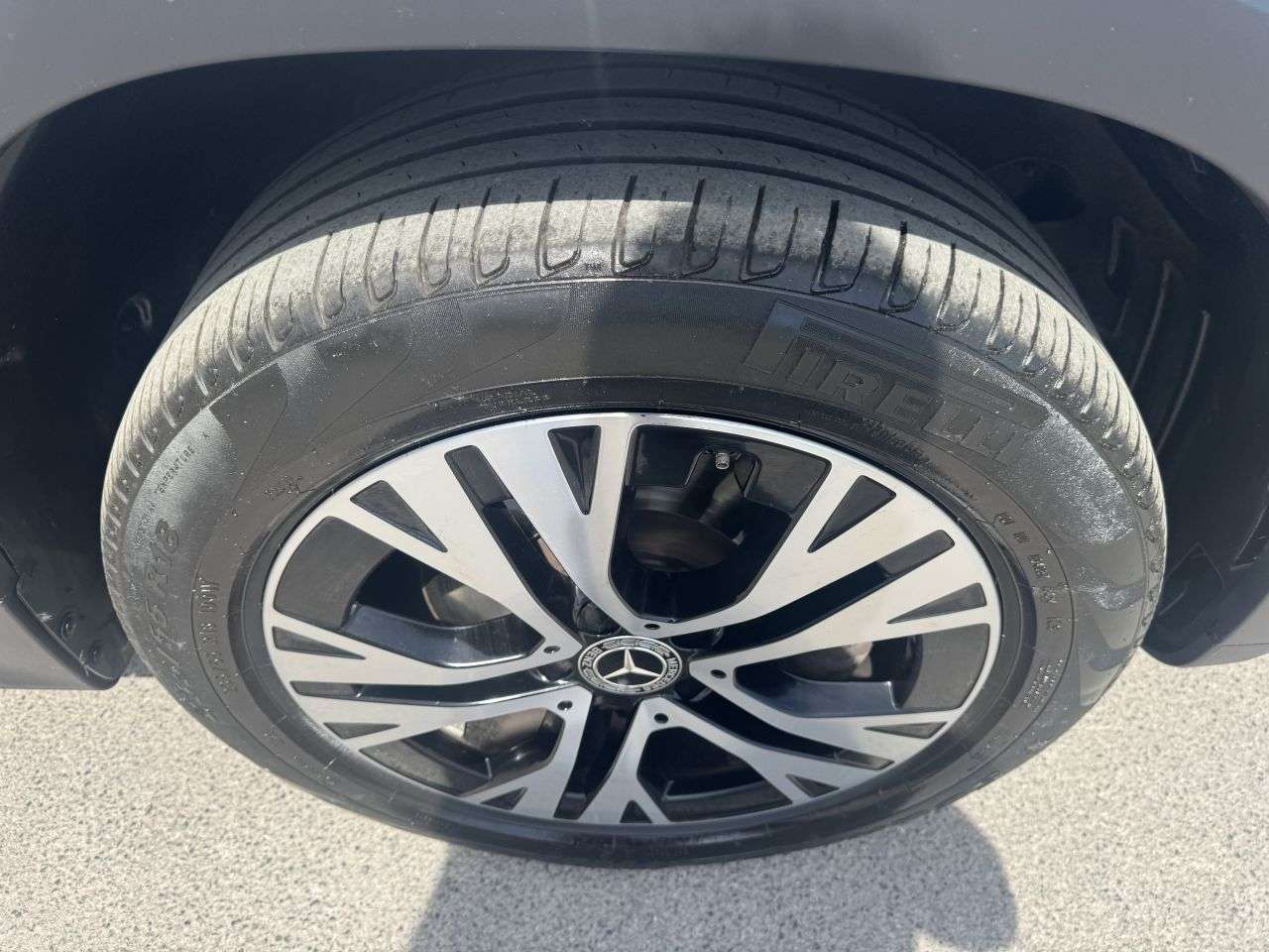2025 MERCEDES-BENZ GLB 2025 MERCEDES-BENZ GLB