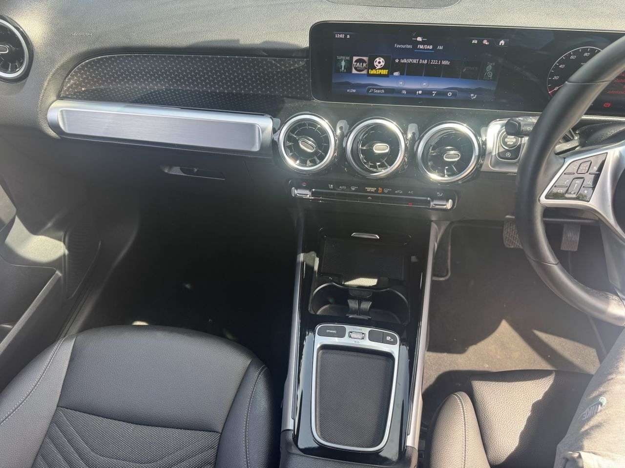 2025 MERCEDES-BENZ GLB 2025 MERCEDES-BENZ GLB