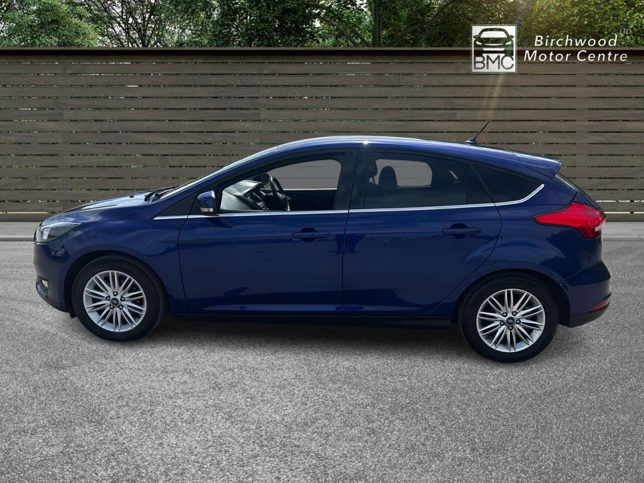 A 2018 FORD FOCUS 1.0T EcoBoost Zetec Edition Hatchback 5dr Petrol Manual Euro 6 (s/s) (125 p A 2018 FORD FOCUS 1.0T EcoBoost Zetec Edition Hatchback 5dr Petrol Manual Euro 6 (s/s) (125 p