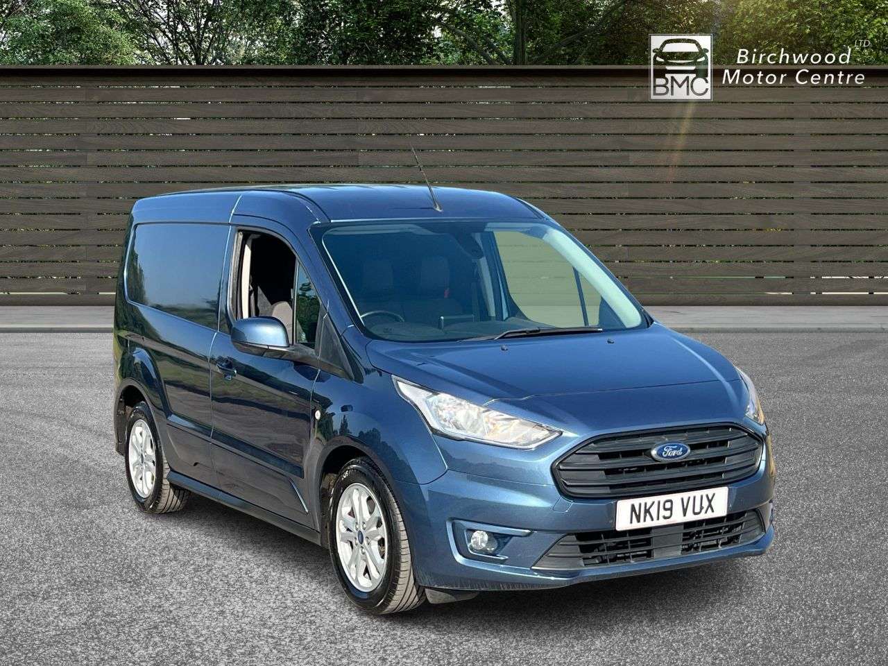 A 2019 FORD TRANSIT CONNECT 1.5 200 EcoBlue Limited Panel Van 5dr Diesel Manual L1 Euro 6 (s/s) (120 ps A 2019 FORD TRANSIT CONNECT 1.5 200 EcoBlue Limited Panel Van 5dr Diesel Manual L1 Euro 6 (s/s) (120 ps