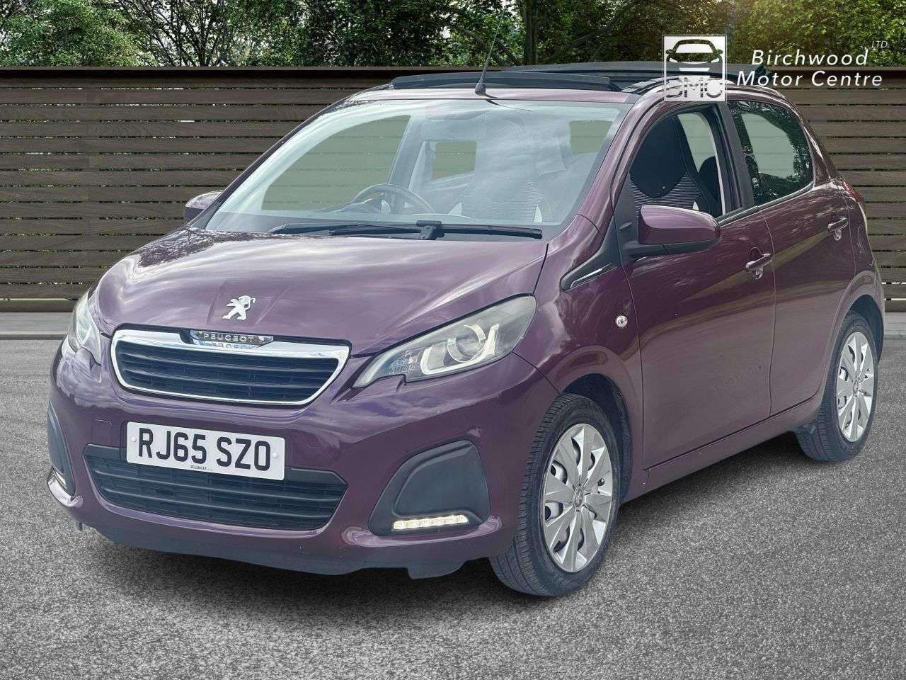 A 2015 PEUGEOT 108 1.0 Active Top! 5dr Petrol 2 Tronic Euro 6 (68 ps) A 2015 PEUGEOT 108 1.0 Active Top! 5dr Petrol 2 Tronic Euro 6 (68 ps)