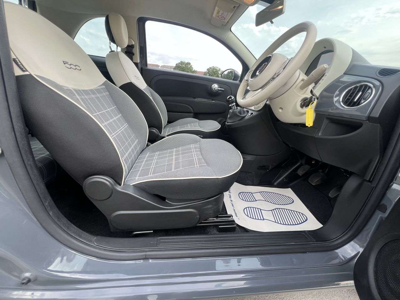 2019 FIAT 500 2019 FIAT 500