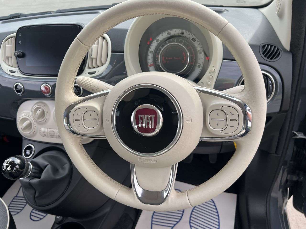 2019 FIAT 500 2019 FIAT 500