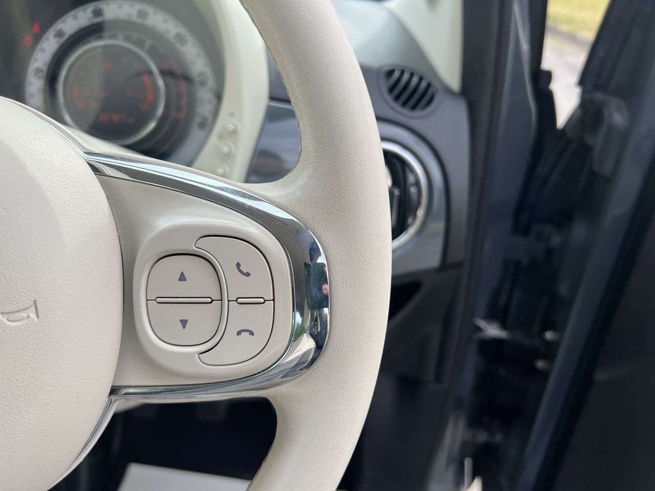 2019 FIAT 500 2019 FIAT 500