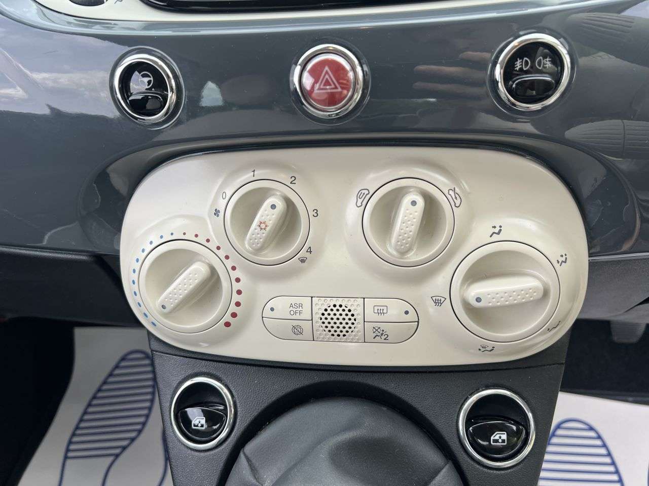 2019 FIAT 500 2019 FIAT 500