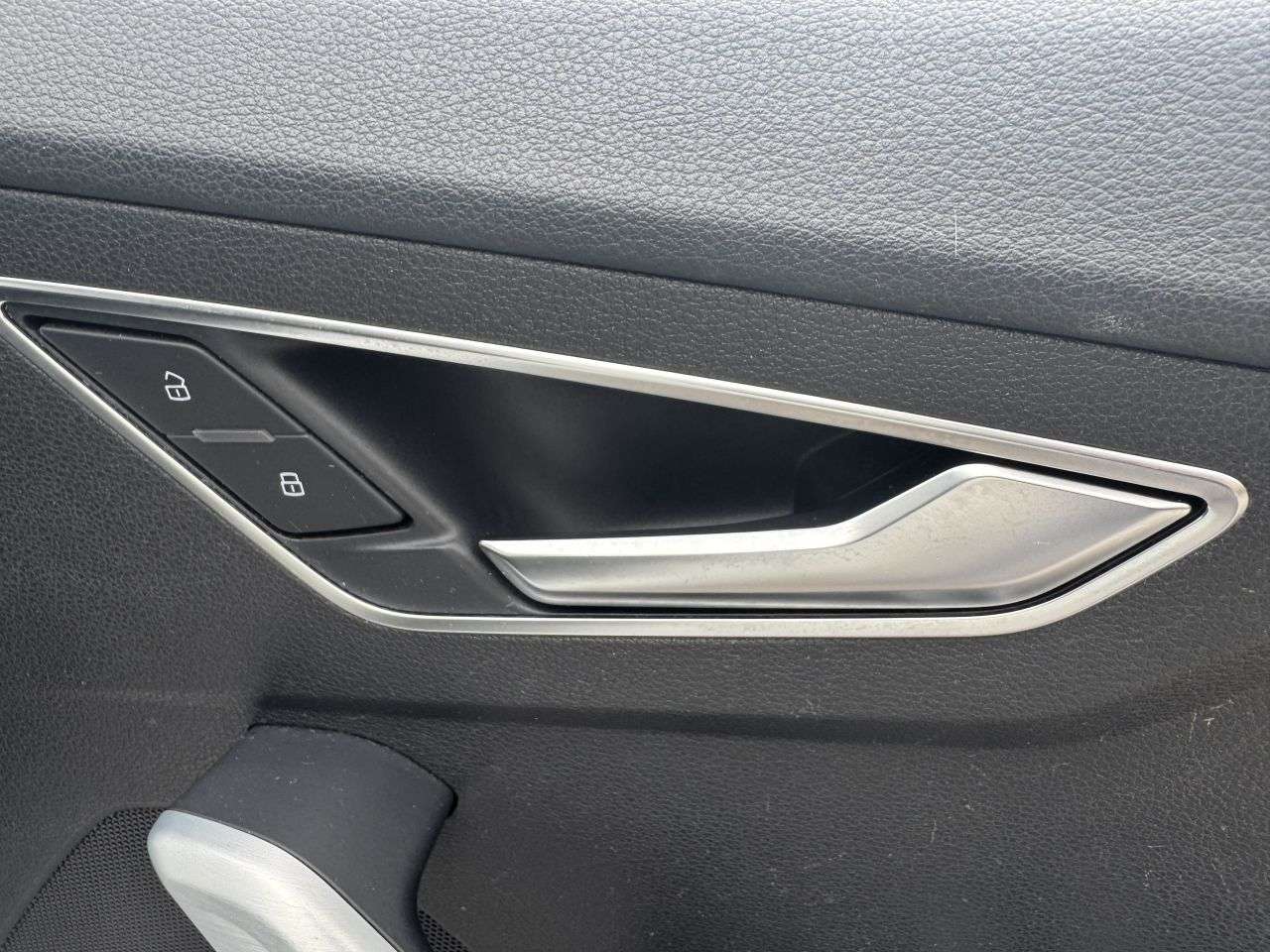 2019 AUDI Q2 2019 AUDI Q2