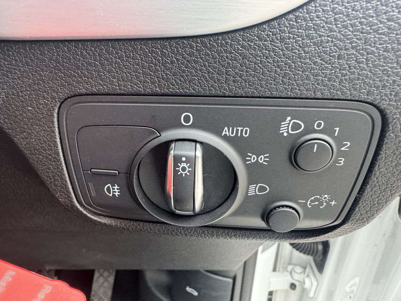2019 AUDI Q2 2019 AUDI Q2