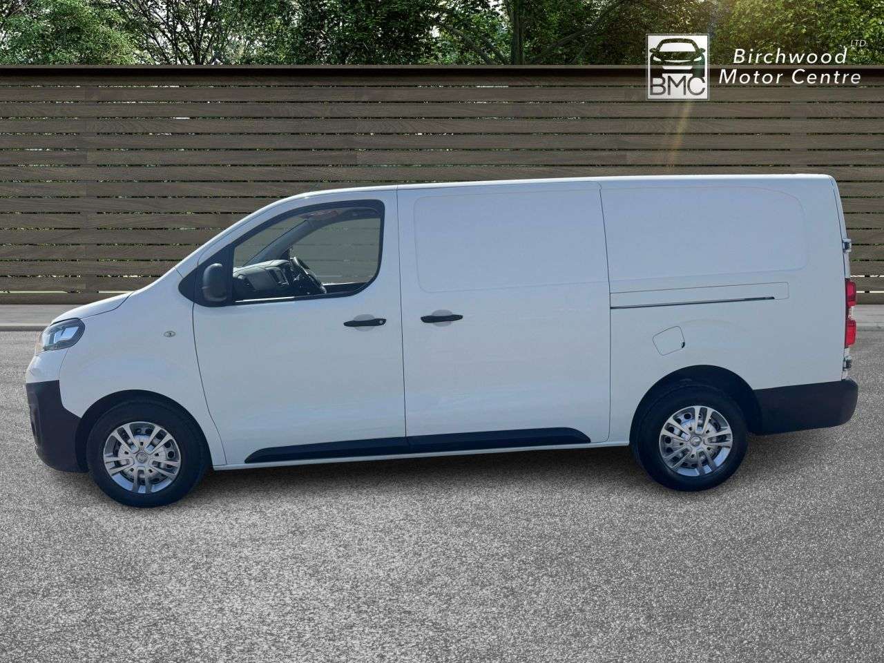 A 2020 VAUXHALL VIVARO 1.5 Turbo D 2900 Dynamic Panel Van 6dr Diesel Manual L2 H1 Euro 6 (s/s) (10 A 2020 VAUXHALL VIVARO 1.5 Turbo D 2900 Dynamic Panel Van 6dr Diesel Manual L2 H1 Euro 6 (s/s) (10