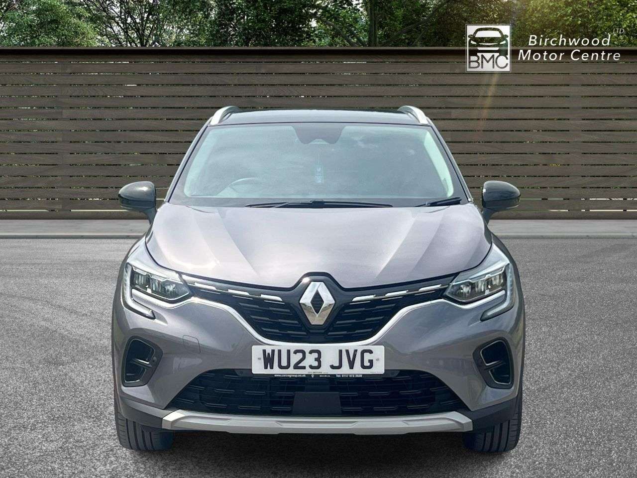 A 2023 RENAULT CAPTUR 1.6 E-TECH techno SUV 5dr Petrol Hybrid Auto Euro 6 (s/s) (145 ps) SUV A 2023 RENAULT CAPTUR 1.6 E-TECH techno SUV 5dr Petrol Hybrid Auto Euro 6 (s/s) (145 ps) SUV