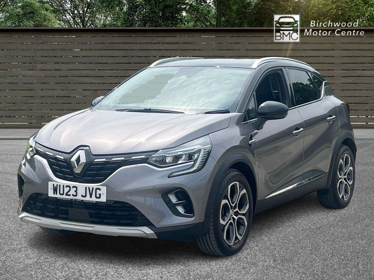 A 2023 RENAULT CAPTUR 1.6 E-TECH techno SUV 5dr Petrol Hybrid Auto Euro 6 (s/s) (145 ps) SUV A 2023 RENAULT CAPTUR 1.6 E-TECH techno SUV 5dr Petrol Hybrid Auto Euro 6 (s/s) (145 ps) SUV