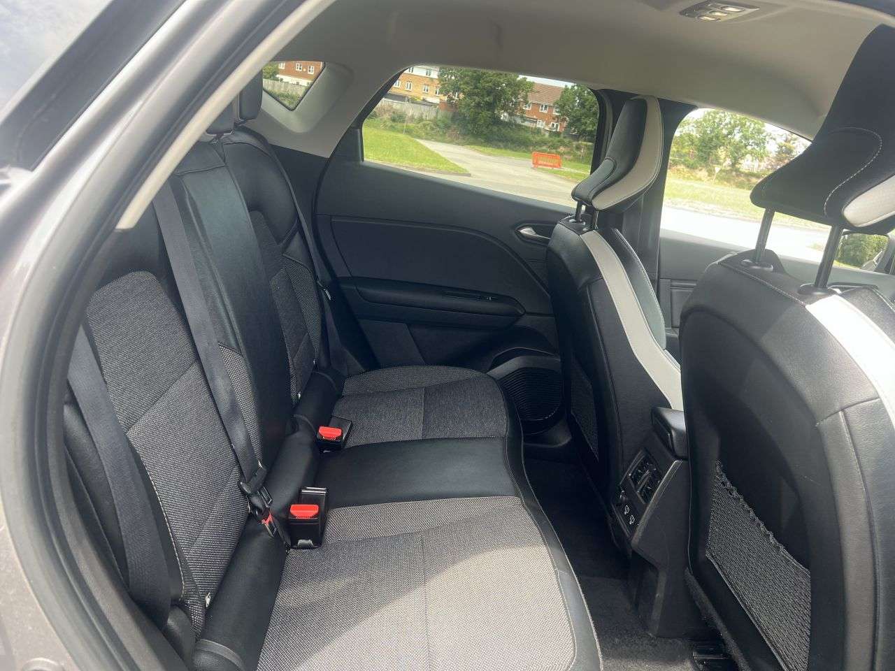 2023 RENAULT CAPTUR 2023 RENAULT CAPTUR