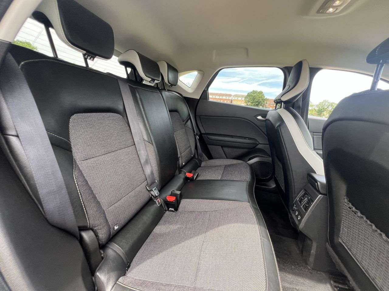 2023 RENAULT CAPTUR 2023 RENAULT CAPTUR
