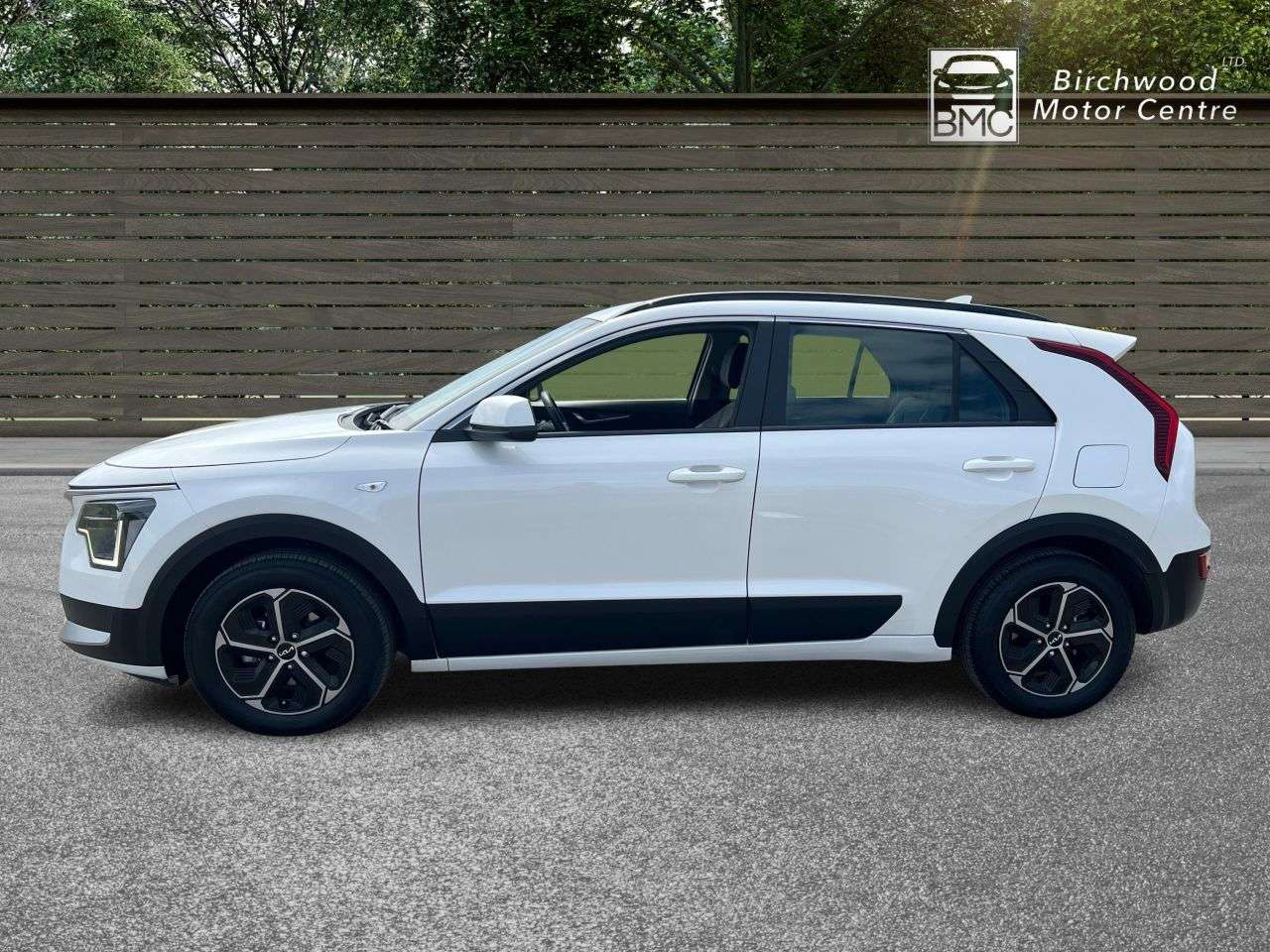 A 2023 KIA NIRO 1.6h GDi 2 SUV 5dr Petrol Hybrid DCT Euro 6 (s/s) (139 bhp) FULL SERVICE HI A 2023 KIA NIRO 1.6h GDi 2 SUV 5dr Petrol Hybrid DCT Euro 6 (s/s) (139 bhp) FULL SERVICE HI