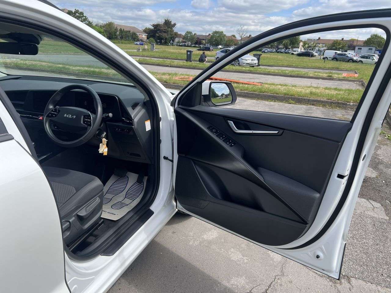 2023 KIA NIRO 2023 KIA NIRO