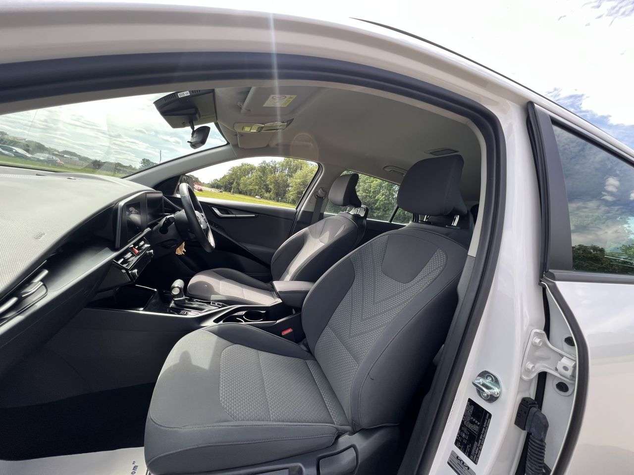 2023 KIA NIRO 2023 KIA NIRO