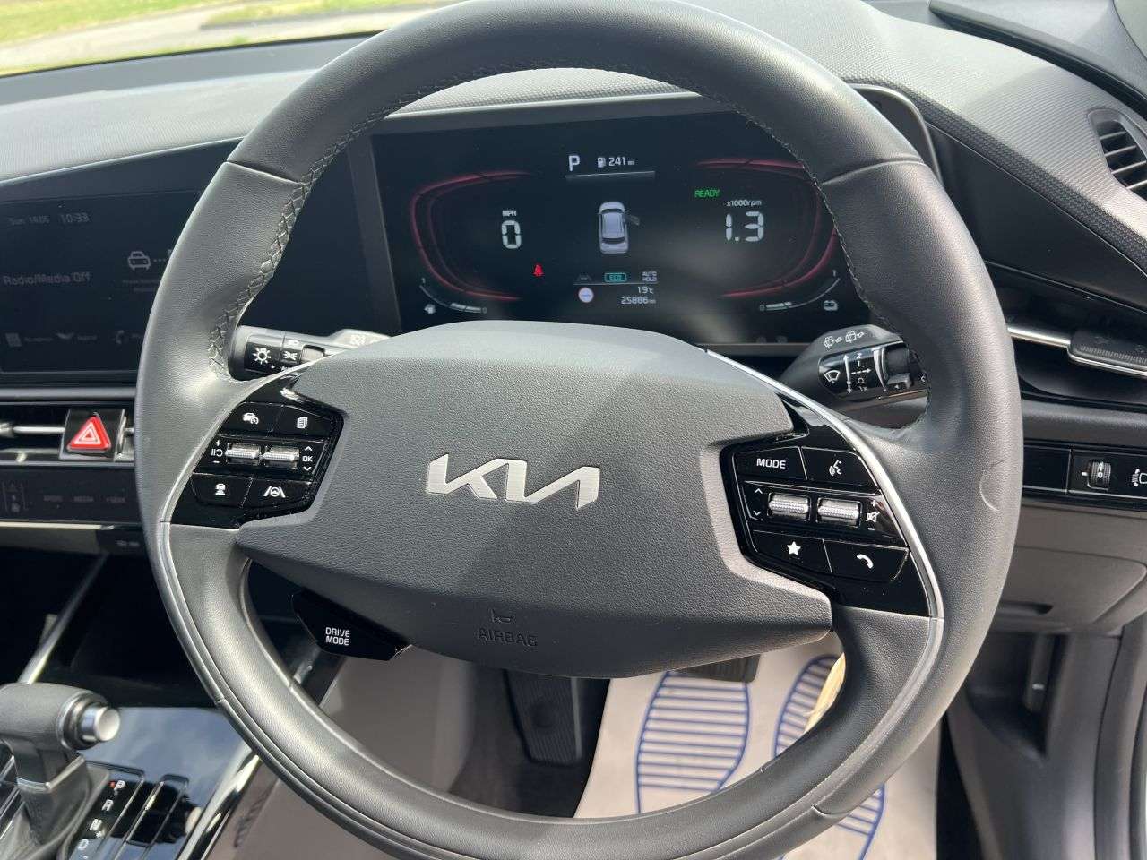 2023 KIA NIRO 2023 KIA NIRO