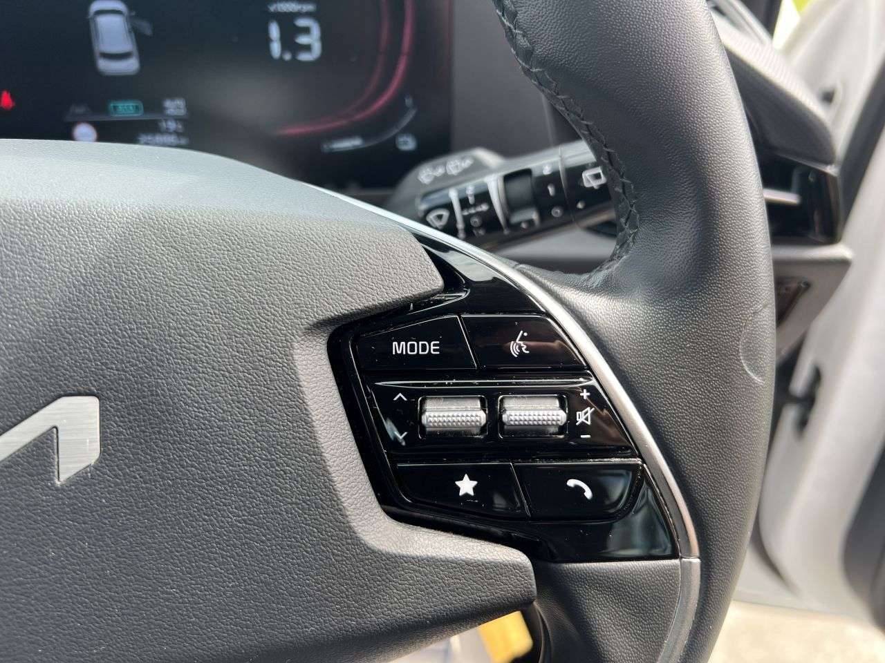 2023 KIA NIRO 2023 KIA NIRO