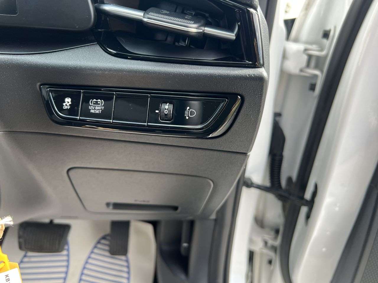2023 KIA NIRO 2023 KIA NIRO