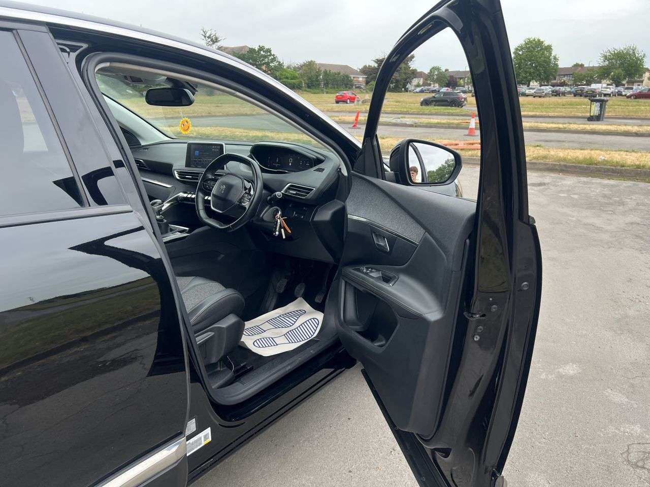 2018 PEUGEOT 3008 2018 PEUGEOT 3008