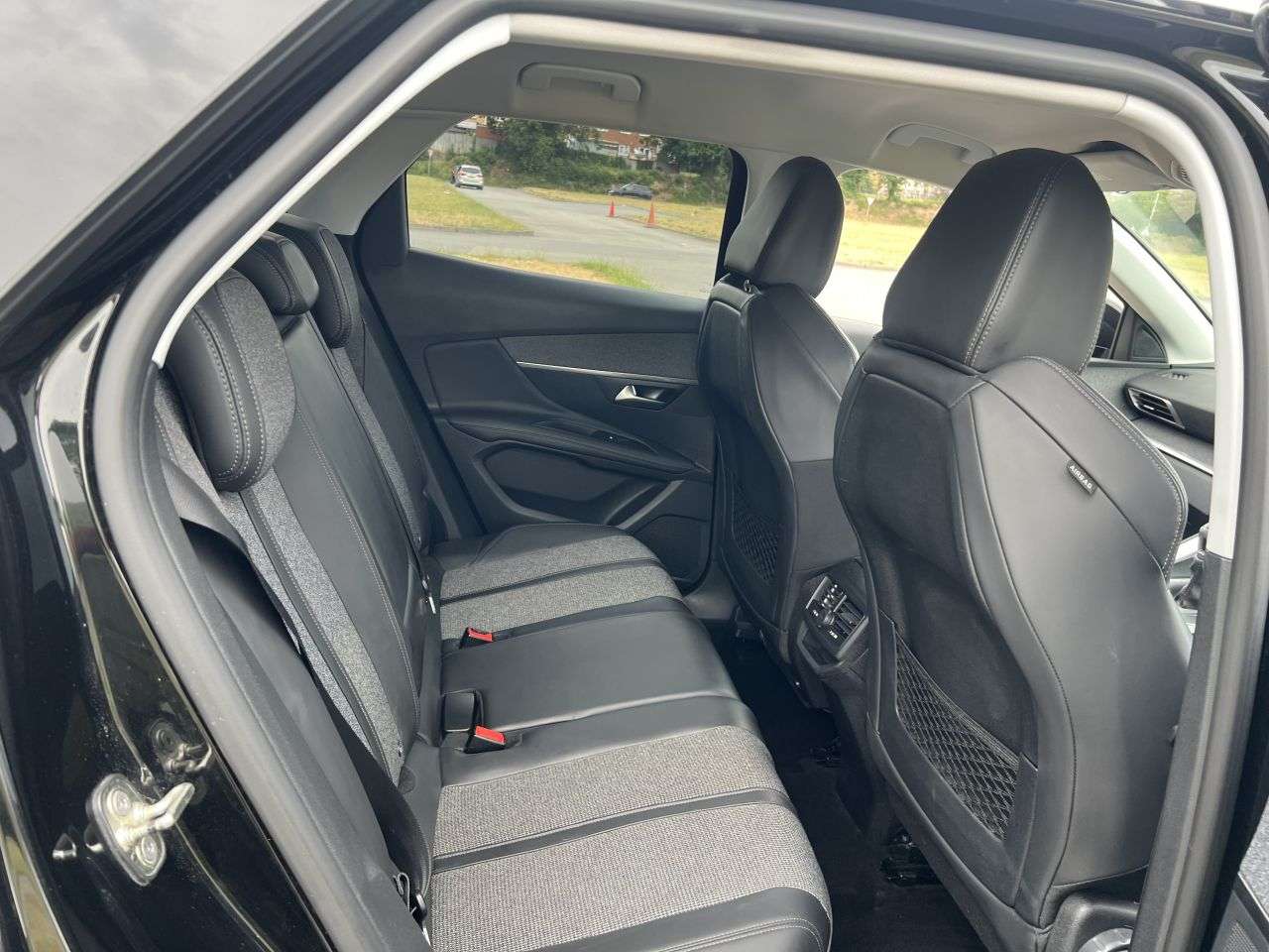 2018 PEUGEOT 3008 2018 PEUGEOT 3008