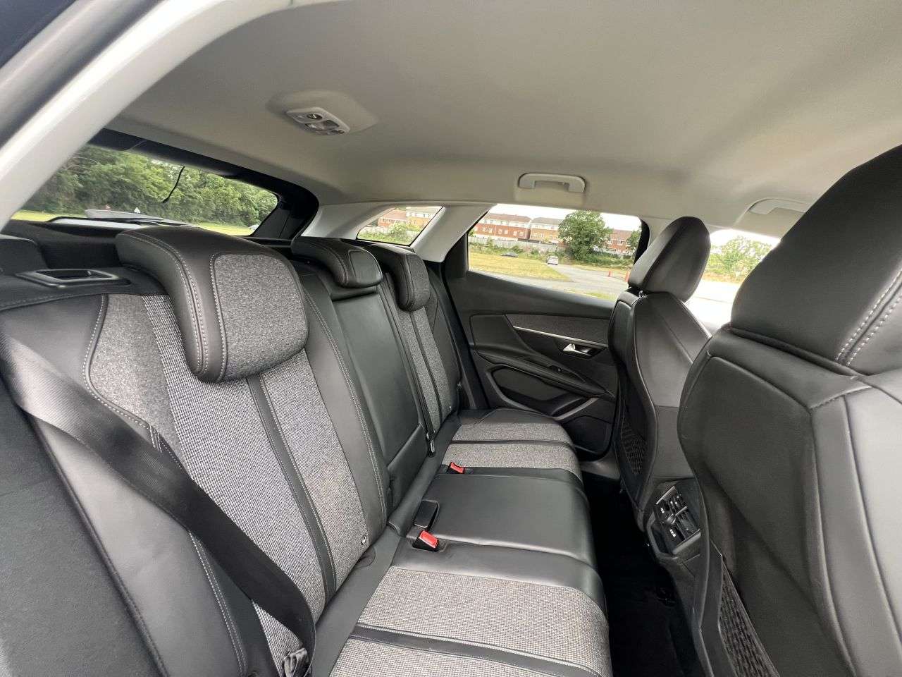 2018 PEUGEOT 3008 2018 PEUGEOT 3008