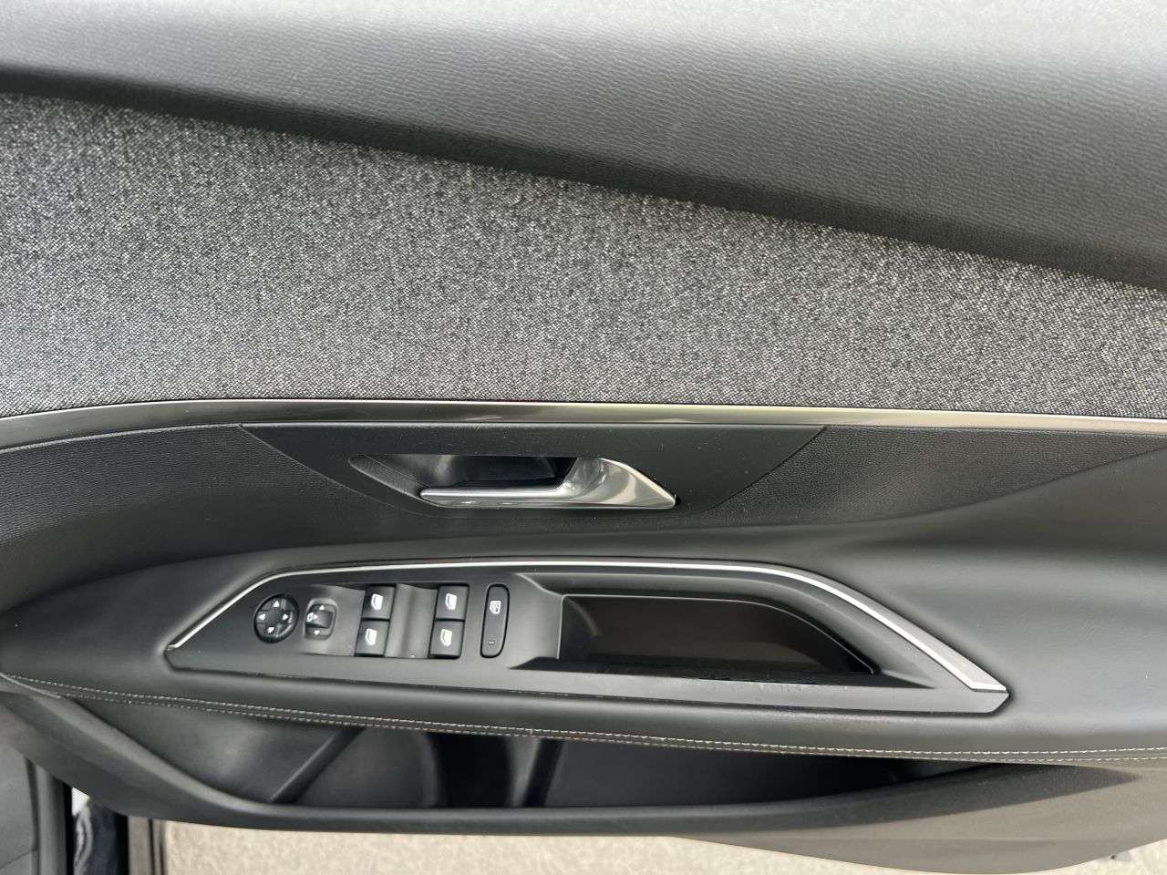 2018 PEUGEOT 3008 2018 PEUGEOT 3008