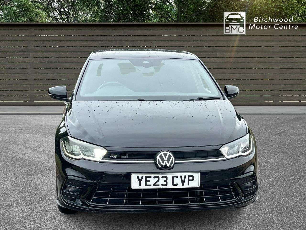 A 2023 VOLKSWAGEN POLO 1.0 TSI R-Line Hatchback 5dr Petrol DSG Euro 6 (s/s) (95 ps) FULL SERVICE H A 2023 VOLKSWAGEN POLO 1.0 TSI R-Line Hatchback 5dr Petrol DSG Euro 6 (s/s) (95 ps) FULL SERVICE H