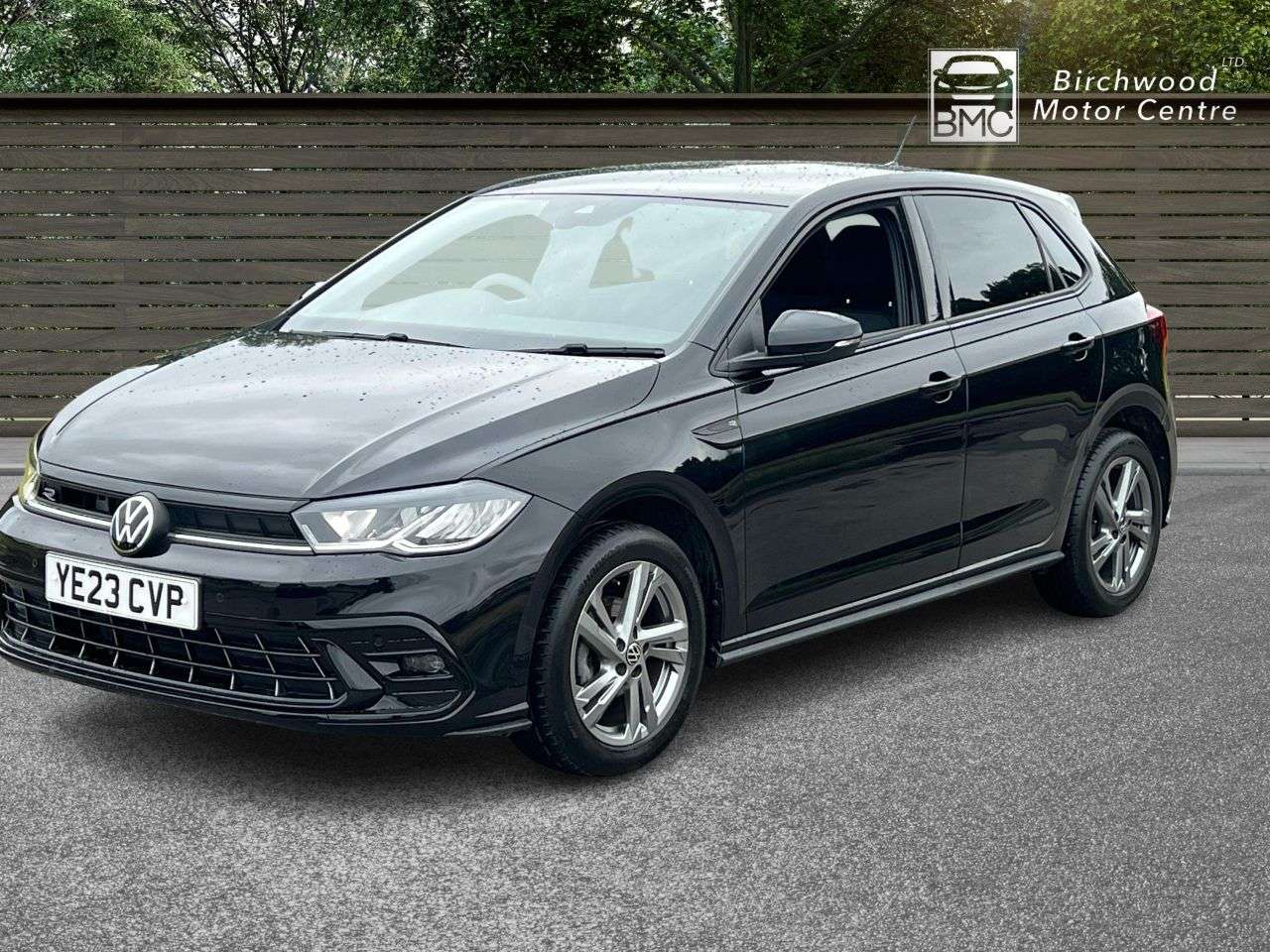 A 2023 VOLKSWAGEN POLO 1.0 TSI R-Line Hatchback 5dr Petrol DSG Euro 6 (s/s) (95 ps) FULL SERVICE H A 2023 VOLKSWAGEN POLO 1.0 TSI R-Line Hatchback 5dr Petrol DSG Euro 6 (s/s) (95 ps) FULL SERVICE H