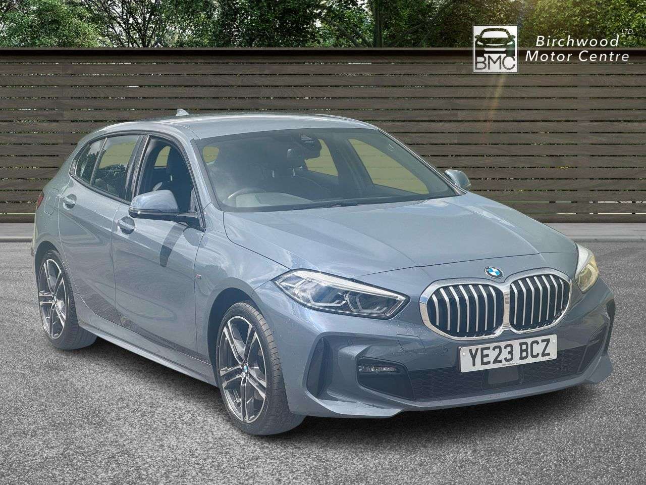 A 2023 BMW 1 SERIES 1.5 118i M Sport (LCP) Hatchback 5dr Petrol DCT Euro 6 (s/s) (136 ps) FULL A 2023 BMW 1 SERIES 1.5 118i M Sport (LCP) Hatchback 5dr Petrol DCT Euro 6 (s/s) (136 ps) FULL
