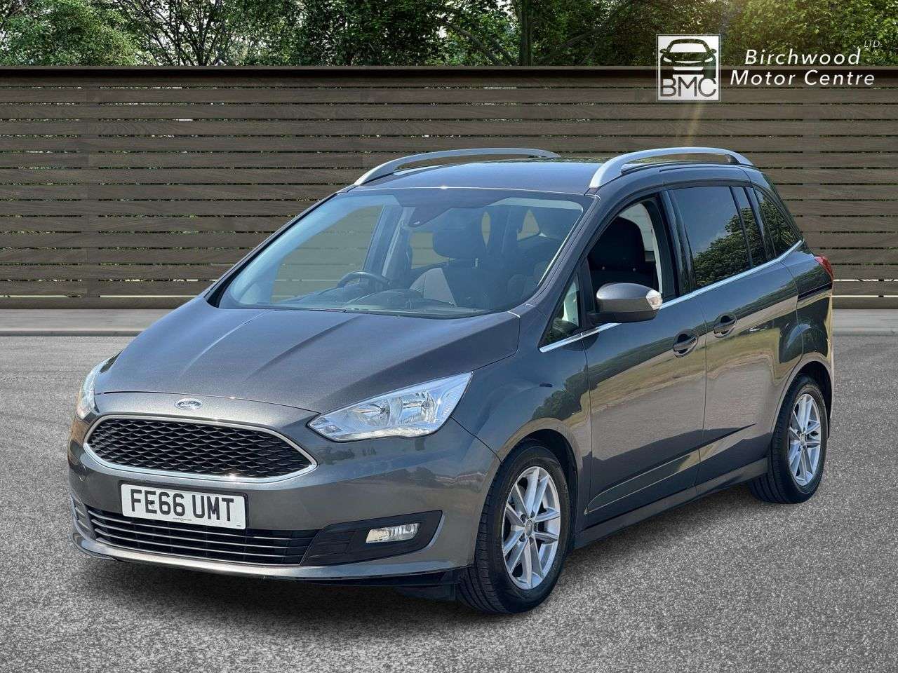 A 2016 FORD GRAND C-MAX 1.5 TDCi Zetec MPV 5dr Diesel Manual Euro 6 (s/s) (120 ps) A 2016 FORD GRAND C-MAX 1.5 TDCi Zetec MPV 5dr Diesel Manual Euro 6 (s/s) (120 ps)