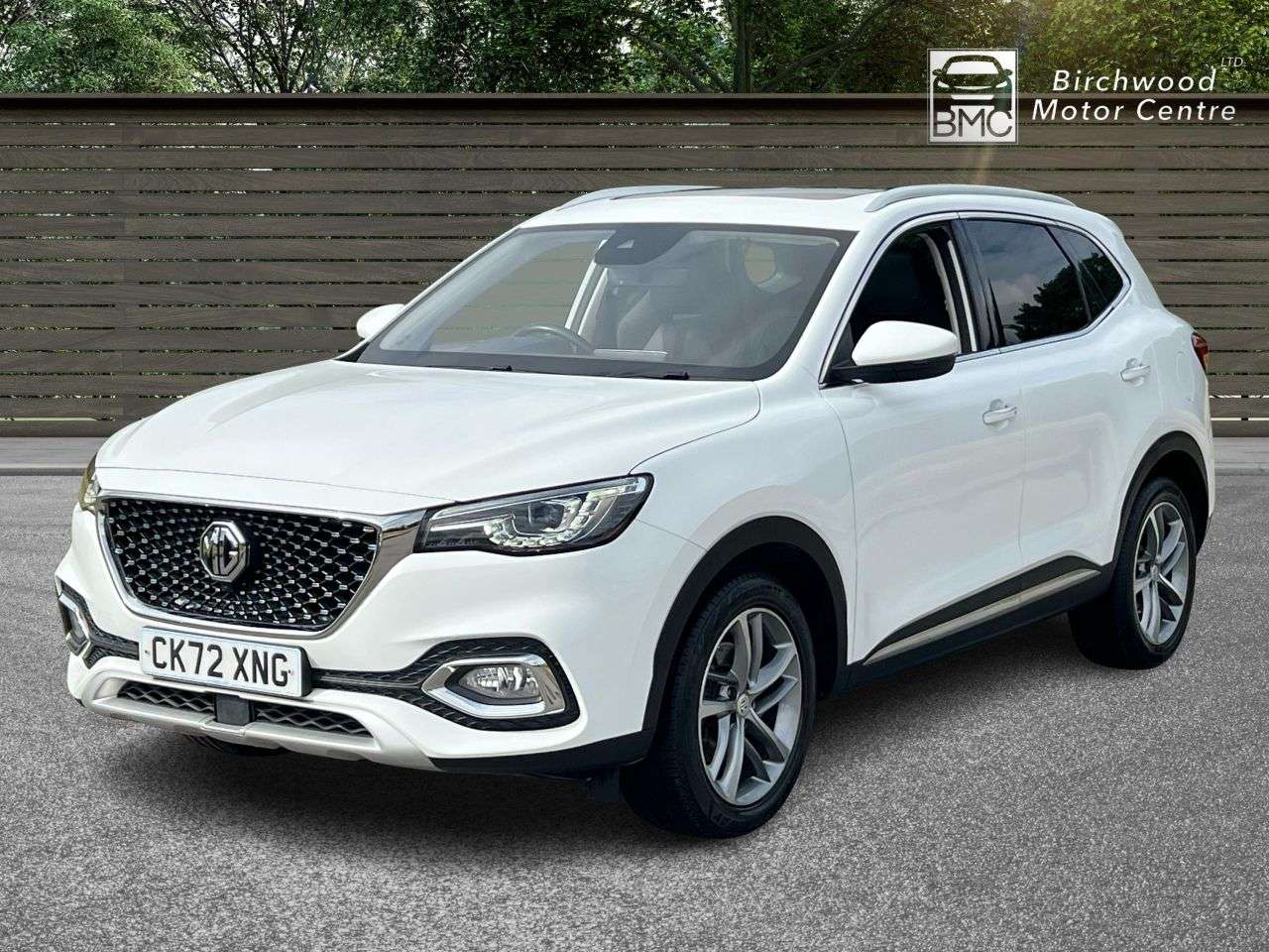 A 2022 MG MG HS 1.5 T-GDI Exclusive SUV 5dr Petrol DCT Euro 6 (s/s) (162 ps) FULL SERVICE H A 2022 MG MG HS 1.5 T-GDI Exclusive SUV 5dr Petrol DCT Euro 6 (s/s) (162 ps) FULL SERVICE H