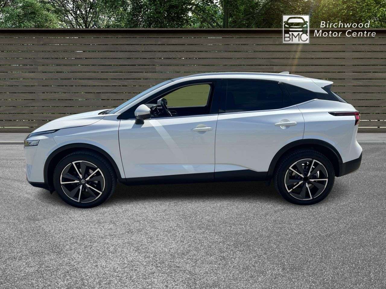 A 2022 NISSAN QASHQAI 1.3 DIG-T MHEV Tekna SUV 5dr Petrol Hybrid XTRON Euro 6 (s/s) (158 ps) FULL A 2022 NISSAN QASHQAI 1.3 DIG-T MHEV Tekna SUV 5dr Petrol Hybrid XTRON Euro 6 (s/s) (158 ps) FULL