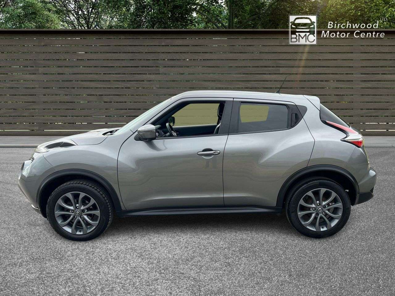 A 2018 NISSAN JUKE 1.6 Tekna SUV 5dr Petrol XTRON Euro 6 (117 ps) SATALITE NAVIGATION ULEZ COM A 2018 NISSAN JUKE 1.6 Tekna SUV 5dr Petrol XTRON Euro 6 (117 ps) SATALITE NAVIGATION ULEZ COM